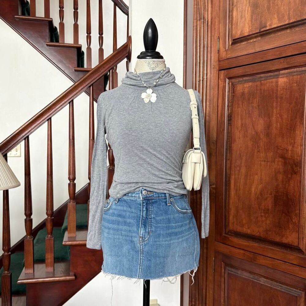 New York & Company Light Grey Turtleneck Blouse Top Long Sleeve